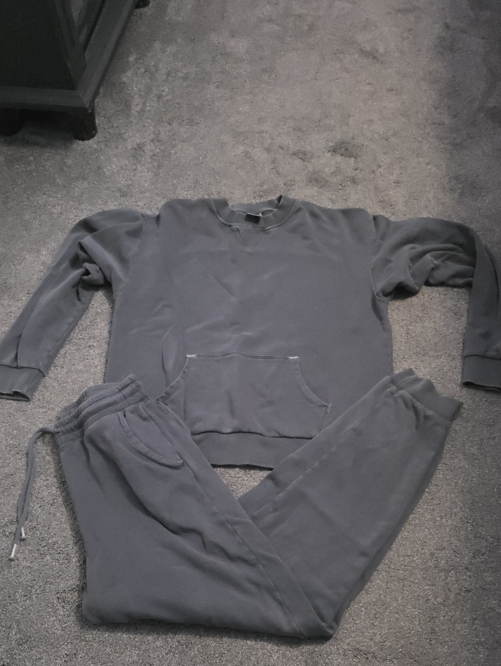 Ptula CozyClub Gray Crewneck Sweatshirt & Jogger Set